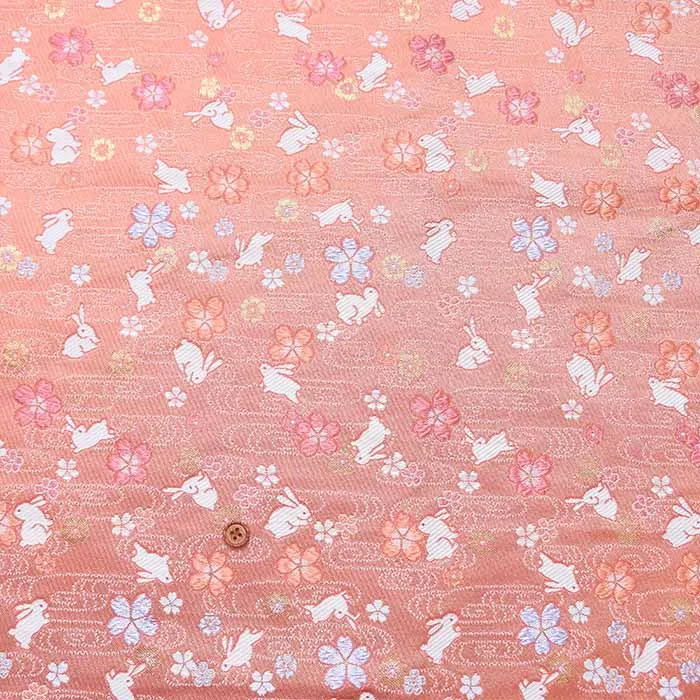 金襴　うさぎと桜